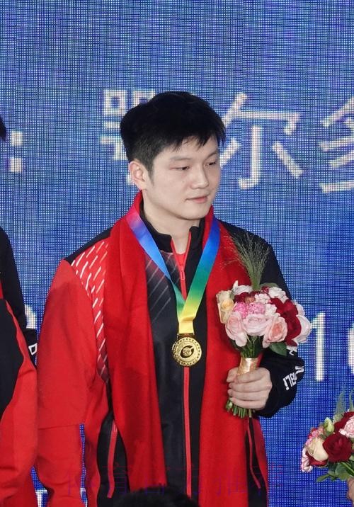 选聘新帅上任 全力备战亚青赛预选赛