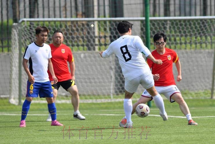 “足记之家”媒体足球友谊赛圆满成功 “足记之家”媒体足球友谊赛圆满成功